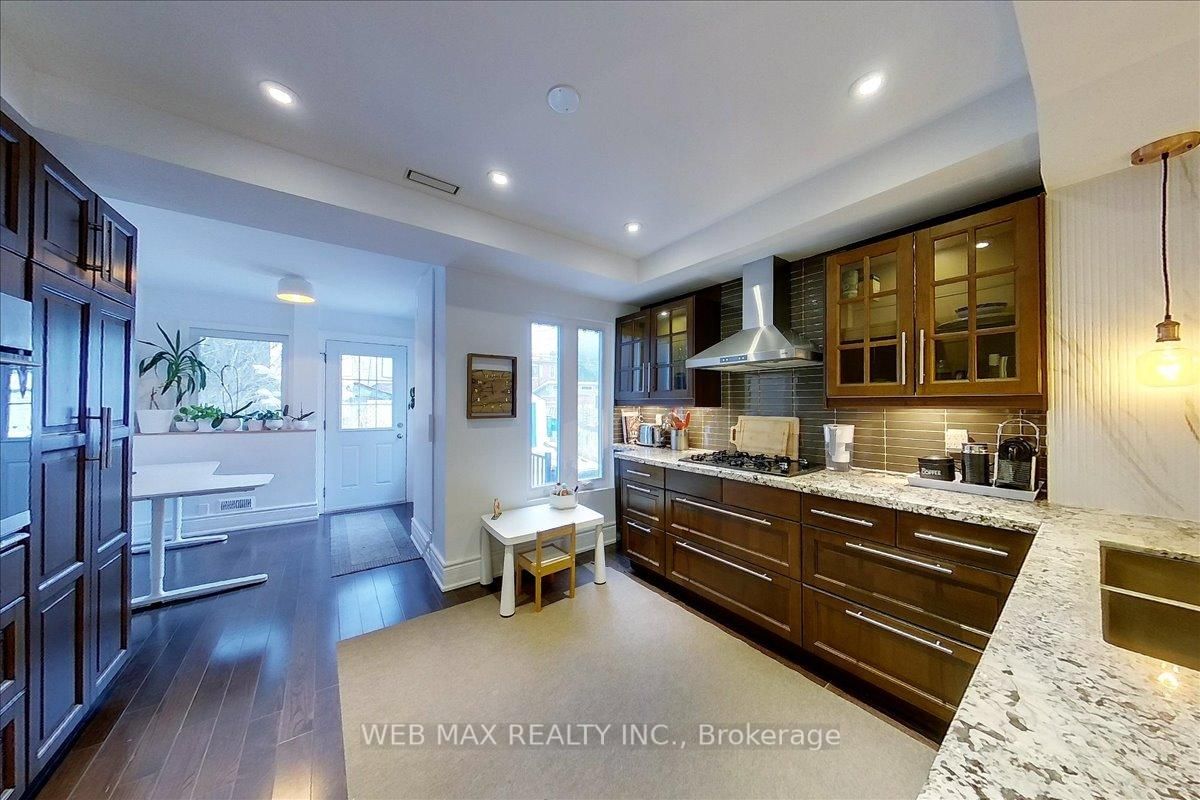 173 Milverton Boulevard • Toronto, ON photo 12