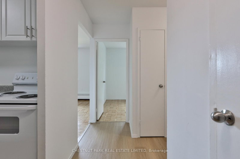 525 - 888 Glen Street