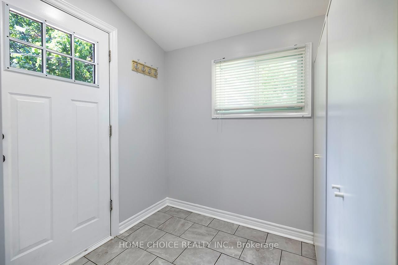 140 Gladstone Avenue • Oshawa, ON photo 23