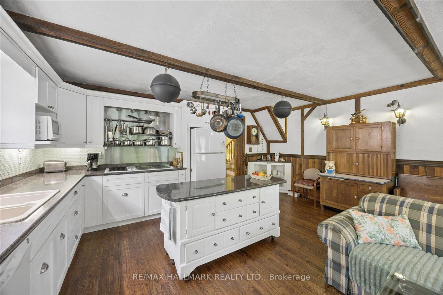 23 Larwood Boulevard • Toronto, ON photo 15