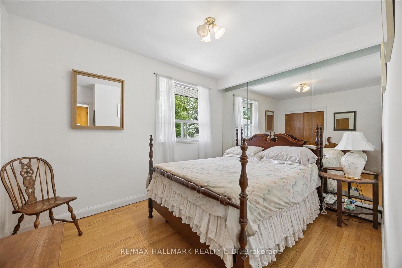23 Larwood Boulevard • Toronto, ON photo 20
