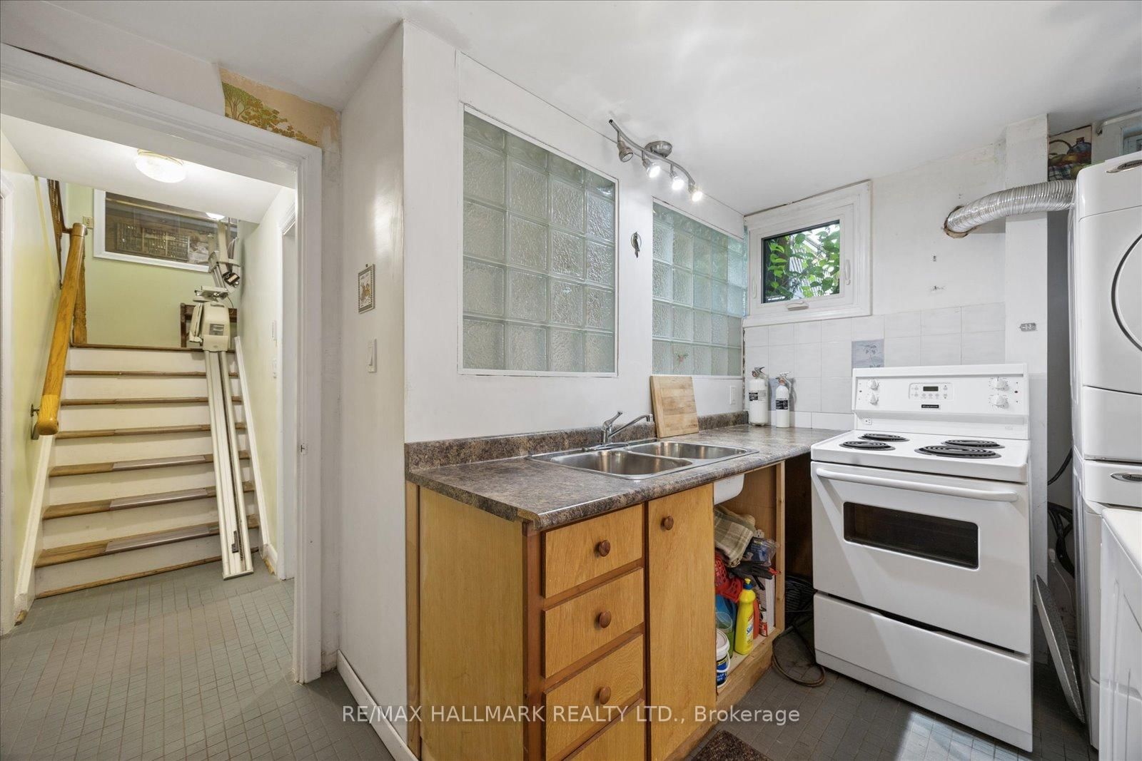 23 Larwood Boulevard • Toronto, ON photo 25