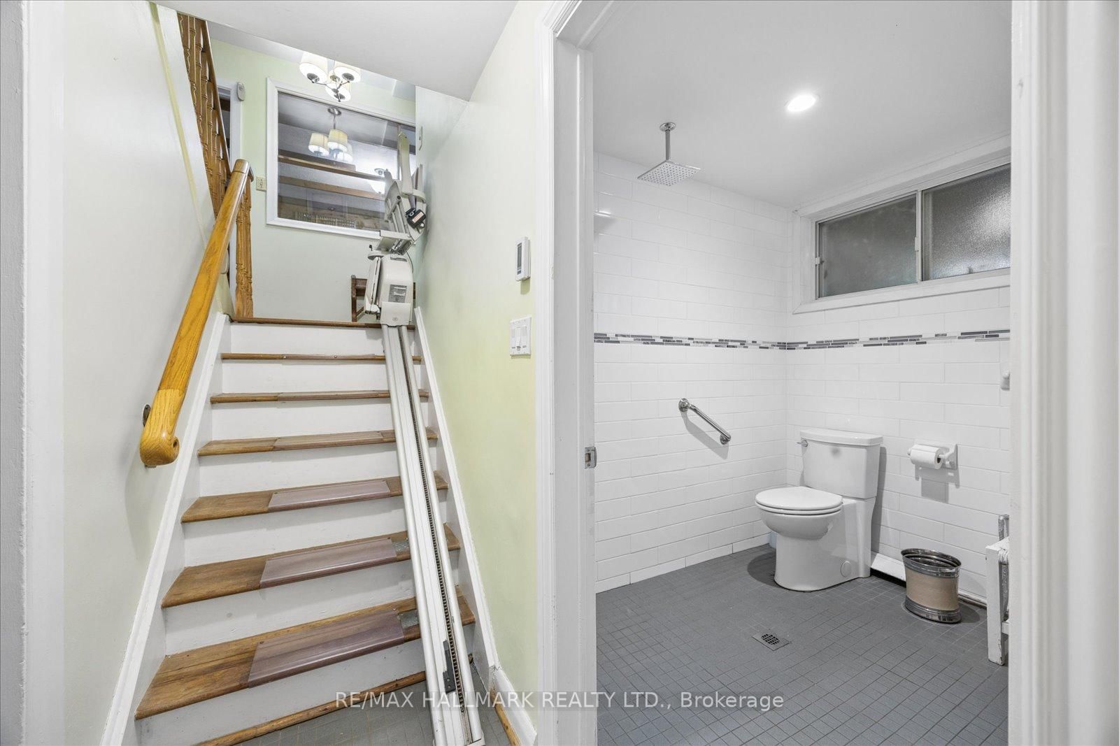 23 Larwood Boulevard • Toronto, ON photo 26