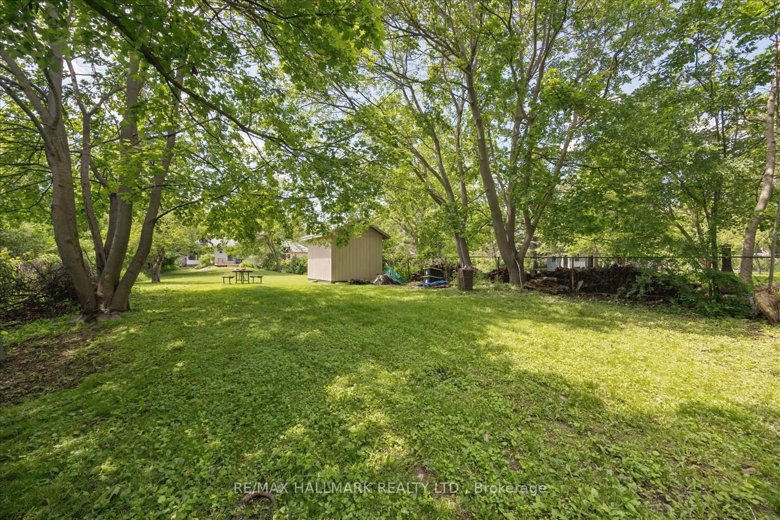 23 Larwood Boulevard • Toronto, ON photo 45