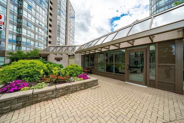 206B - 3231 Eglinton Avenue E
