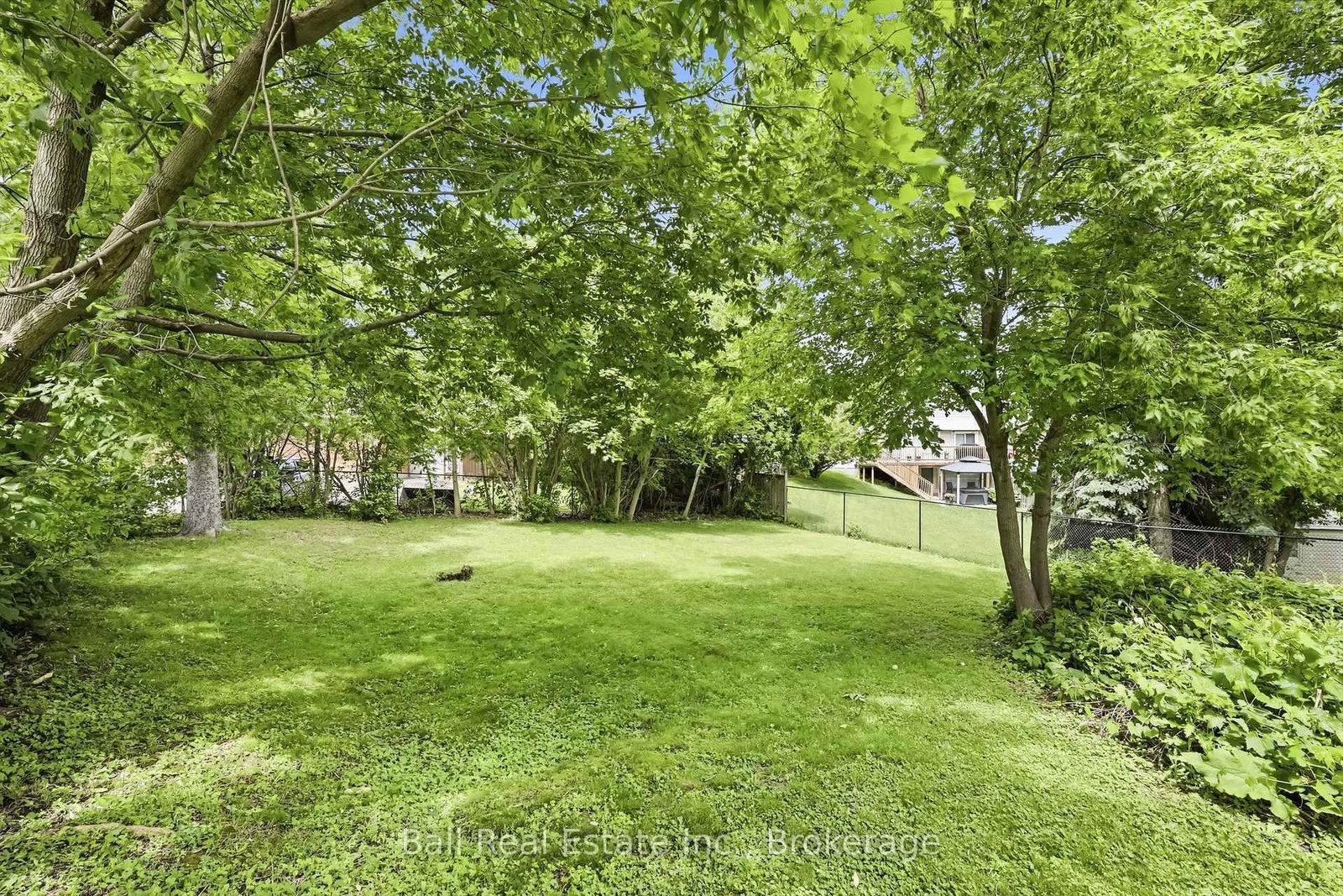 614 Lansdowne Drive • Oshawa, ON photo 44
