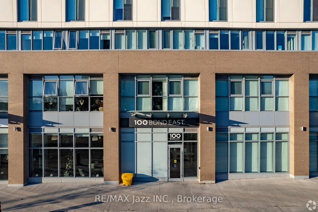 1004 - 100 Bond Street E