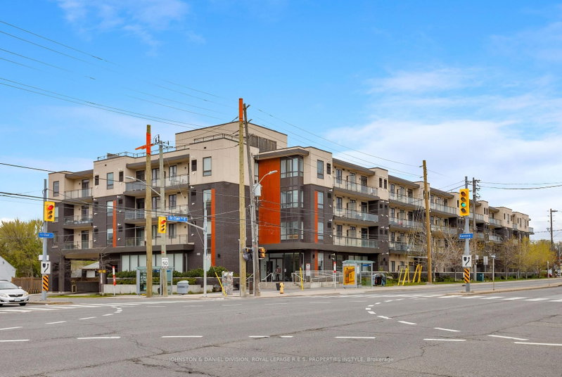 408 - 3560 St. Clair Avenue E