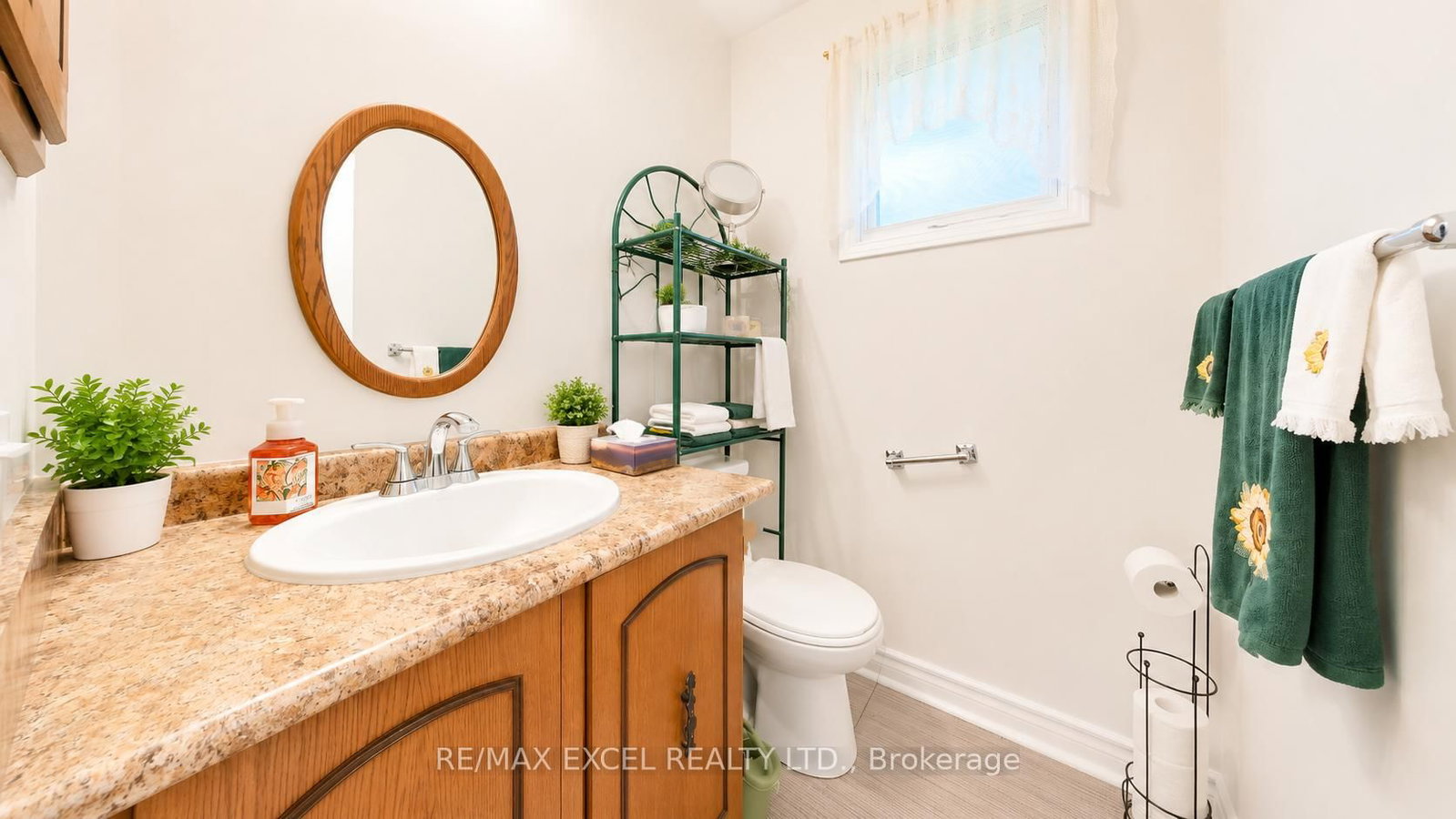 3 Ruddell Place • Toronto, ON photo 12
