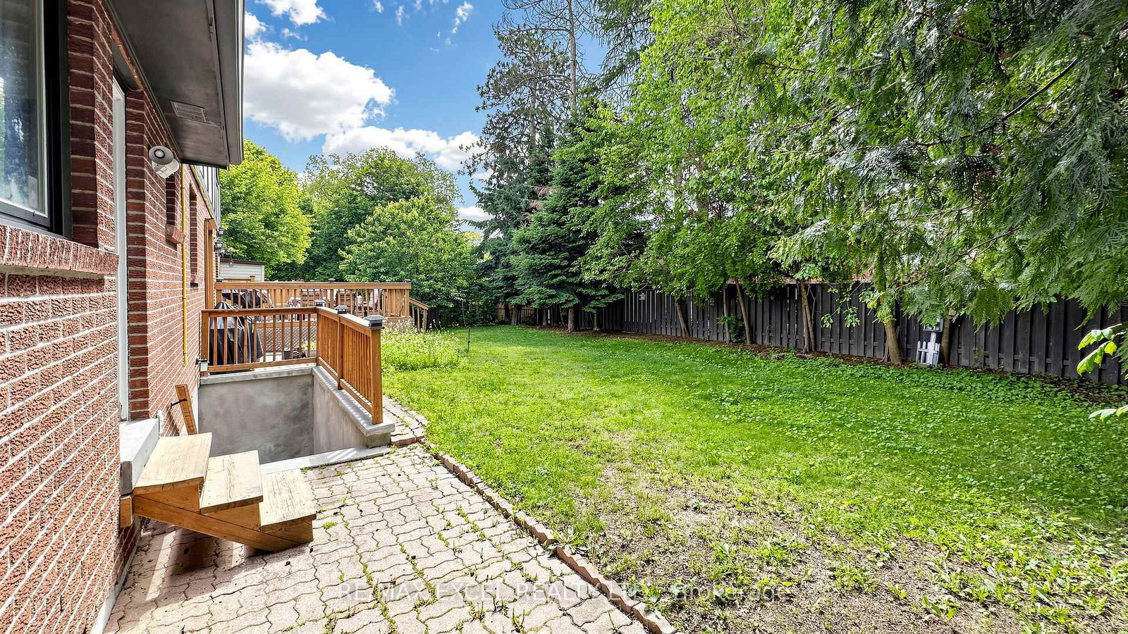 3 Ruddell Place • Toronto, ON photo 39