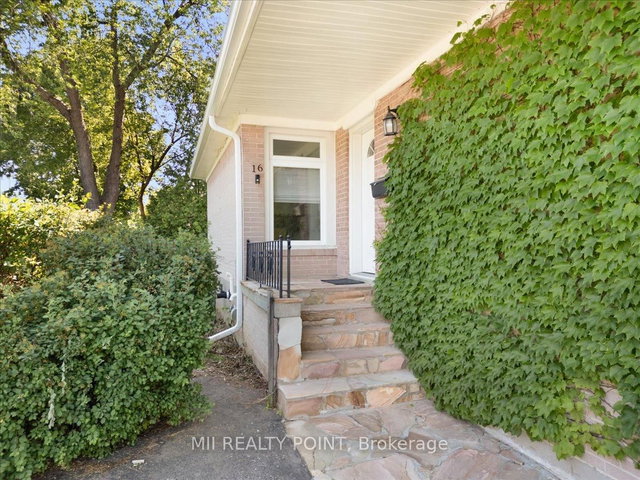 16 Jeffton Crescent