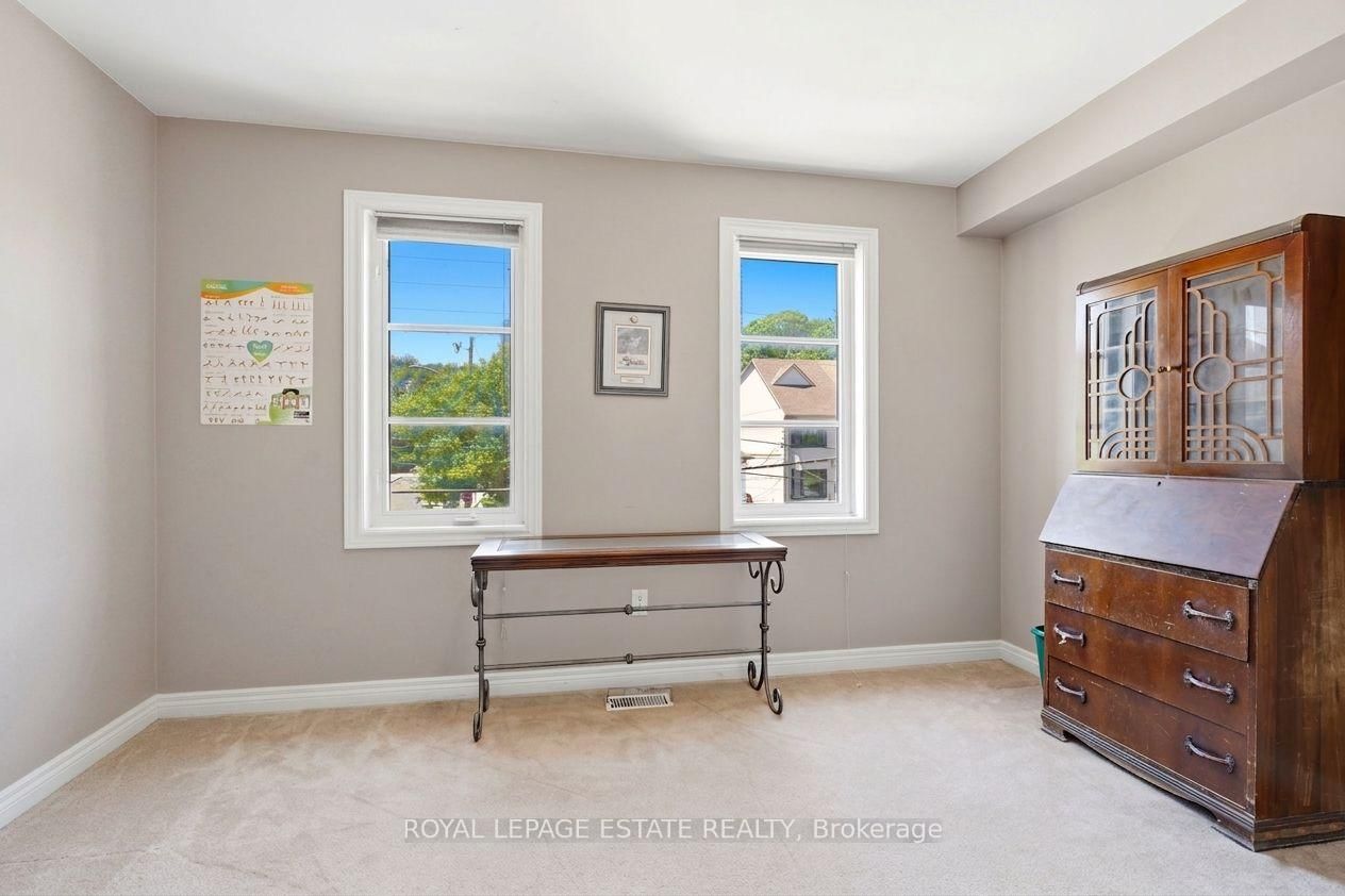 99 Goodwood Park Court • #4 • Toronto, ON photo 16
