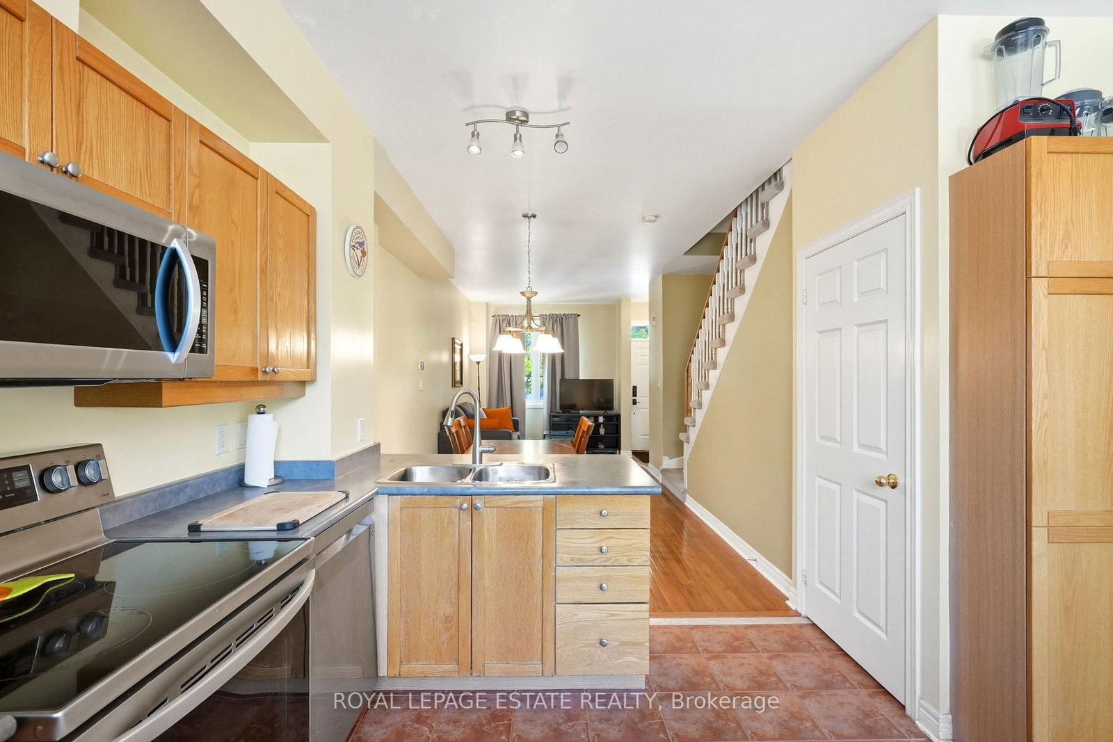 99 Goodwood Park Court • #4 • Toronto, ON photo 9