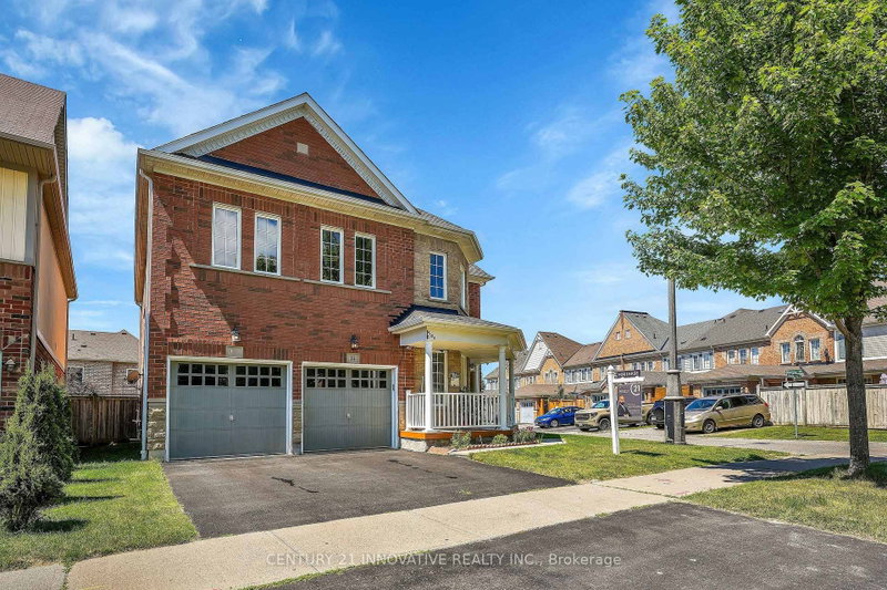 home for lease on 14 Middlecote Drive