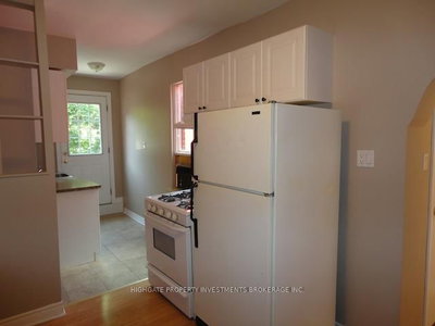 1234 Woodbine Avenue — more photos