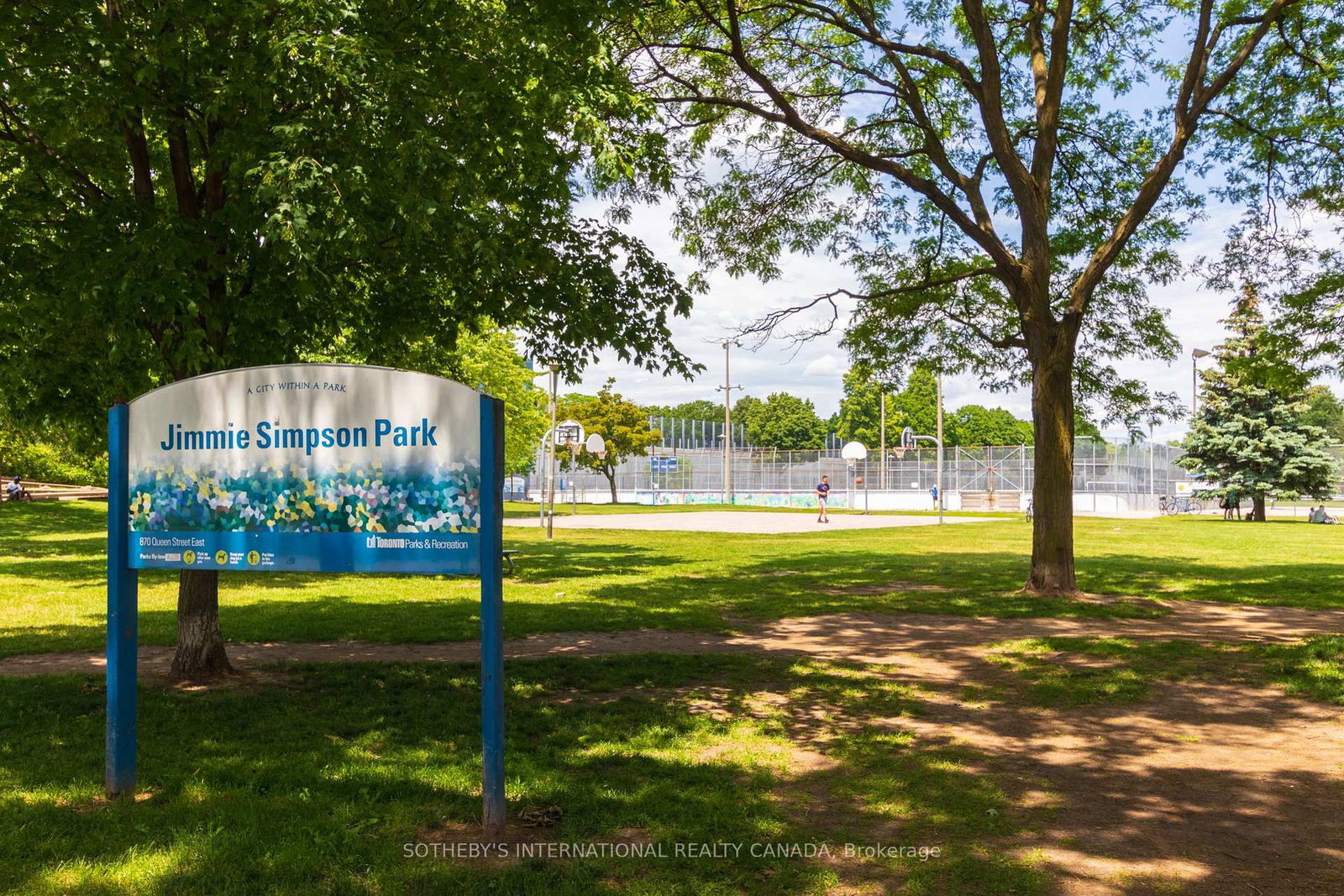 221 Booth Avenue • Toronto, ON photo 43