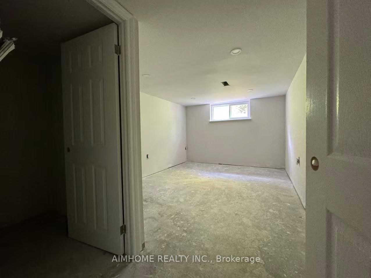 36 Moraine Hill Drive, Toronto, ON, photo 3