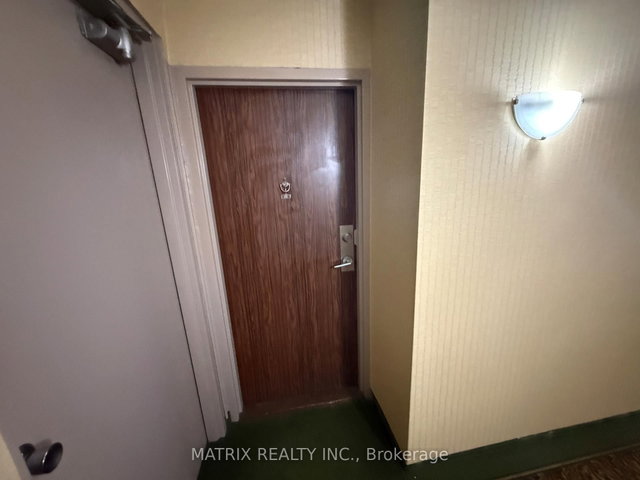 1210 - 100 Prudential Drive