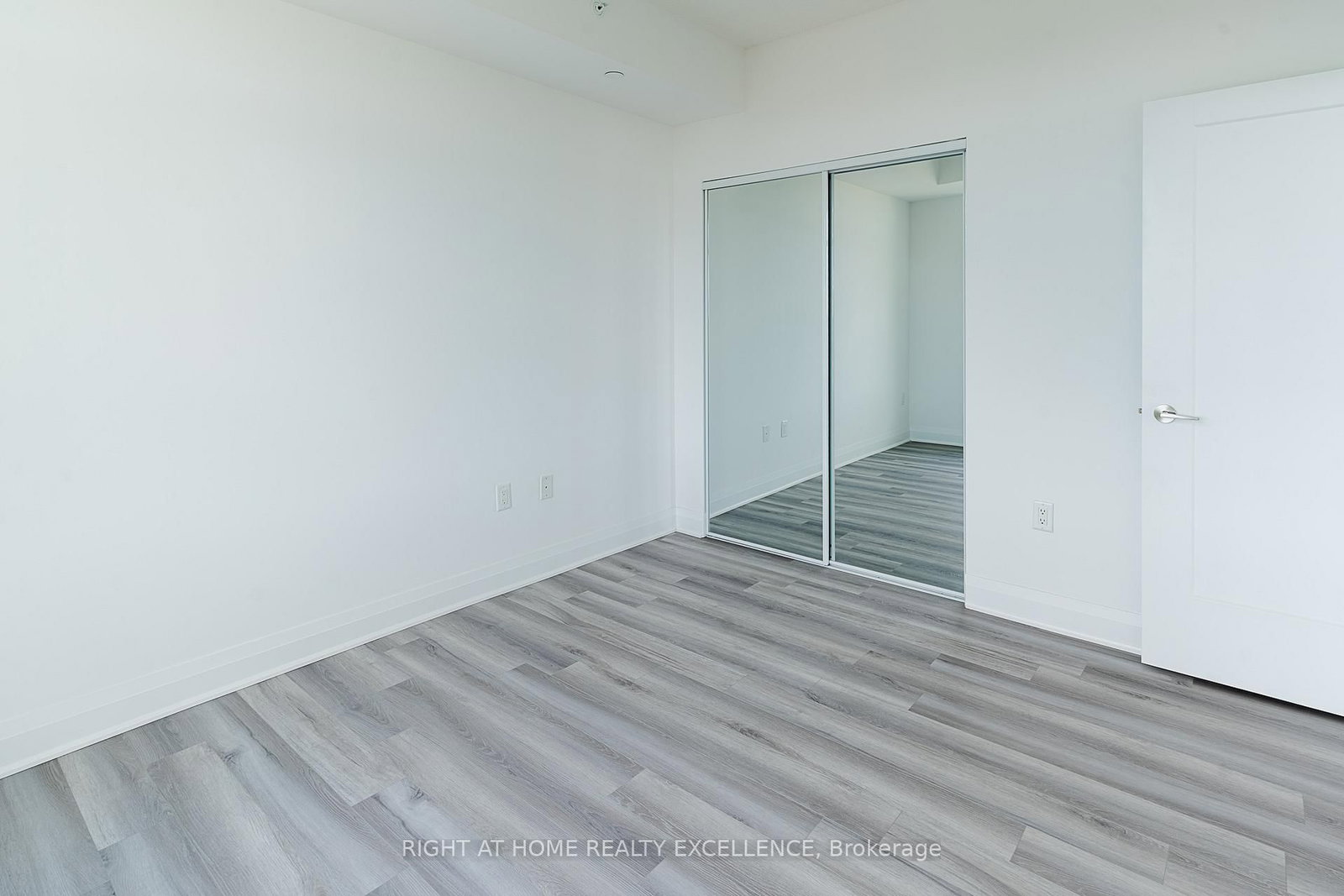 3220 Sheppard Avenue • #1707 • Toronto, ON photo 17