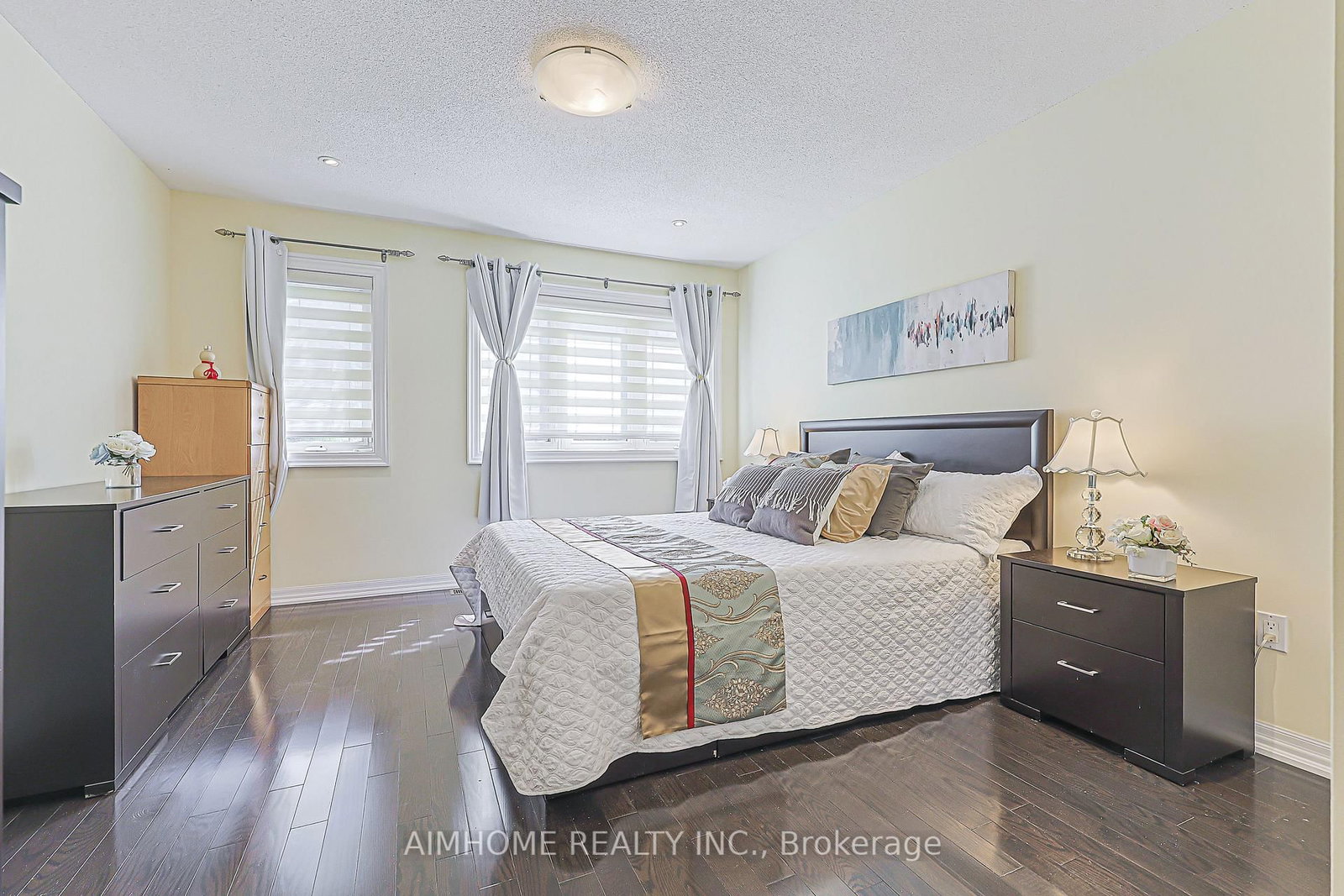 386 W Jones Avenue • Toronto, ON photo 16