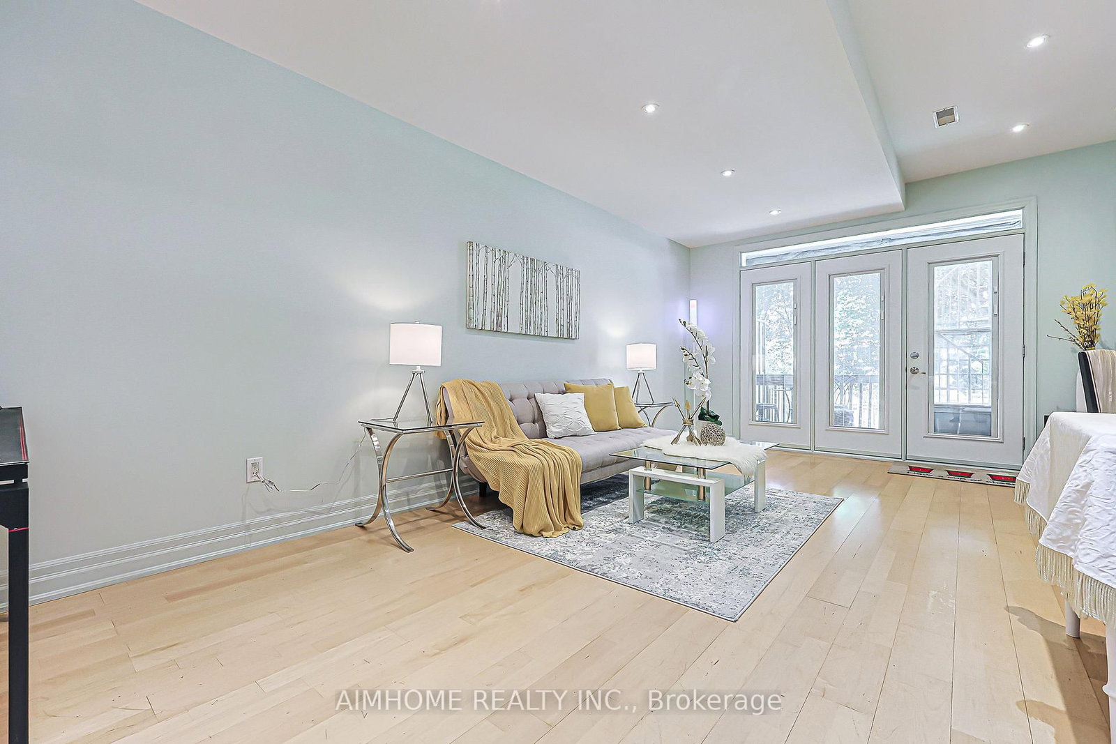 386 W Jones Avenue • Toronto, ON photo 32