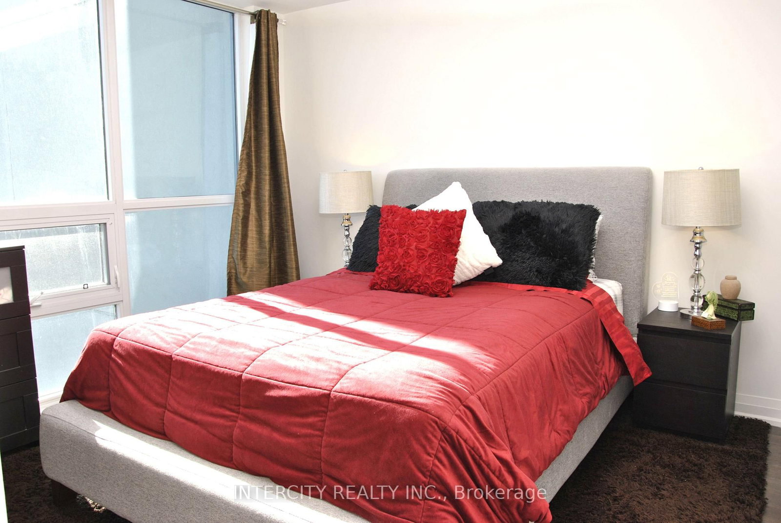 20 Meadowglen Place • #1901 • Toronto, ON photo 12