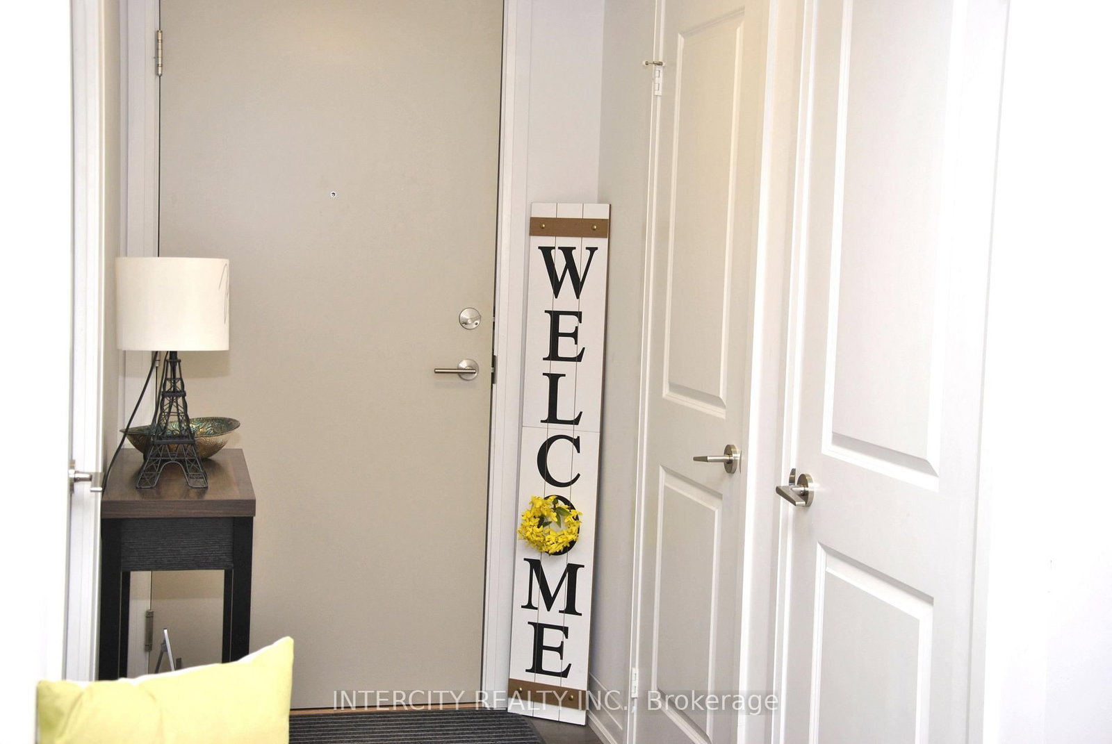 20 Meadowglen Place • #1901 • Toronto, ON photo 17