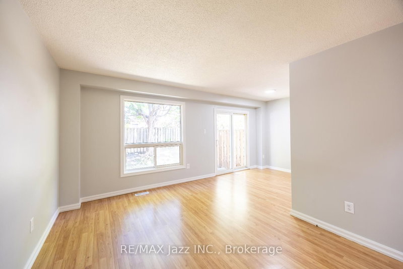 14 - 10 Bassett Boulevard