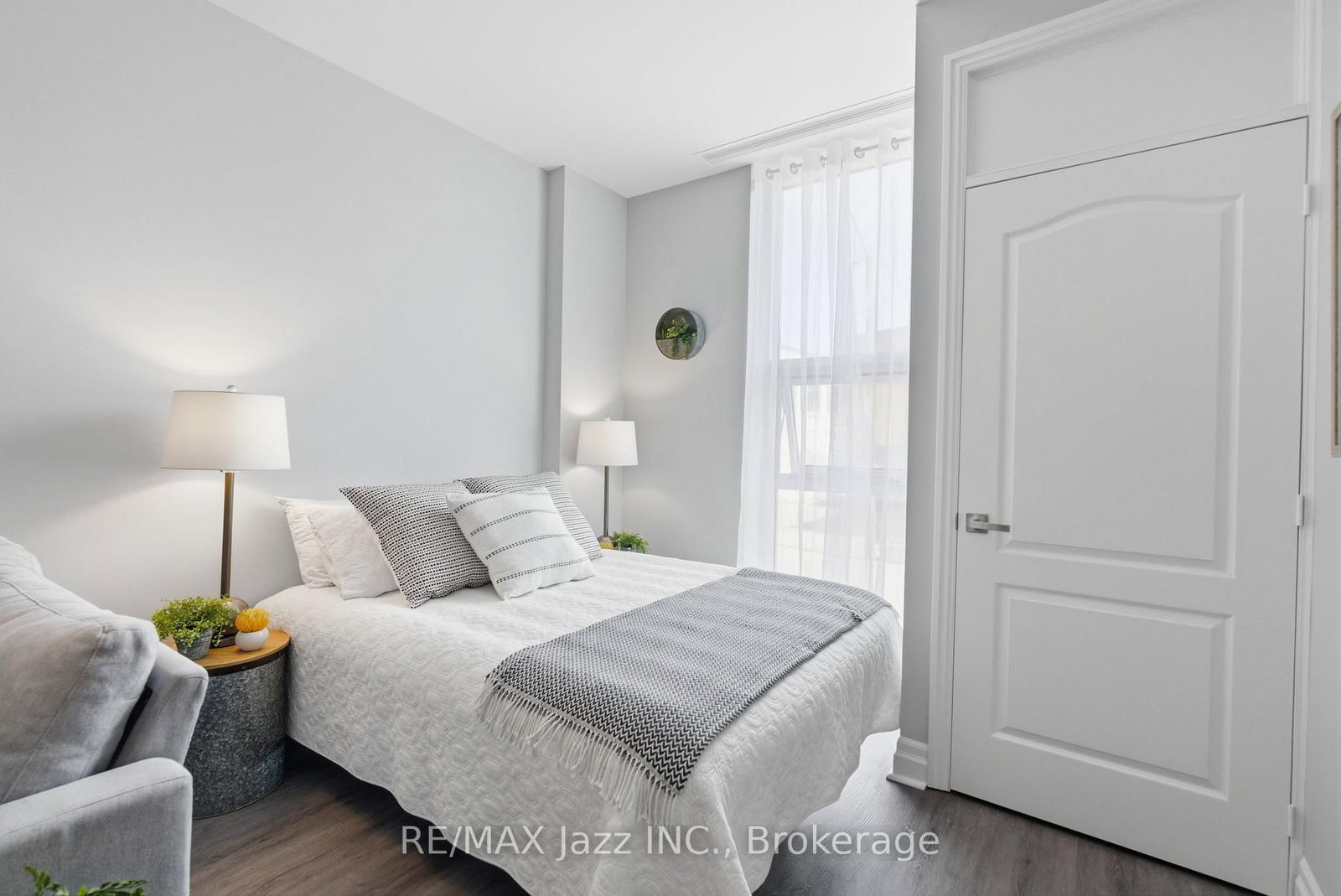 44 W Bond Street • #102 • Oshawa, ON photo 25