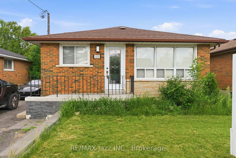 home for lease on UPPER FLOOR-1235 Somerville Street