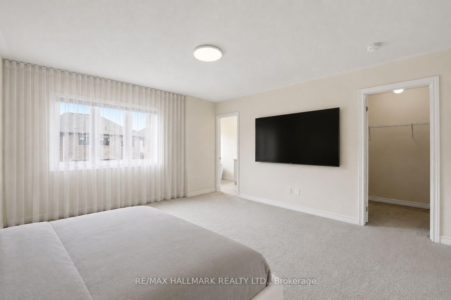 20 Bertram Gate • Whitby, ON photo 15