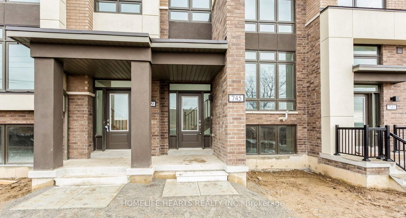 home for lease on 745 Conlin Road E