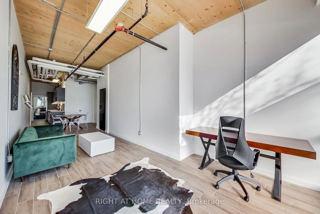 101 - 1602 Queen Street E