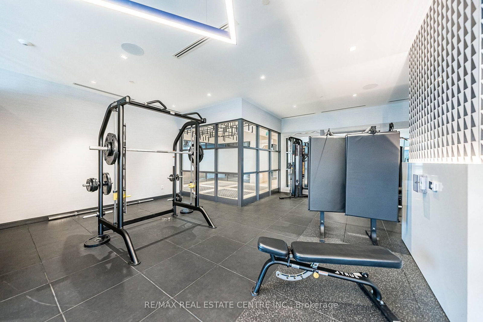 2545 Simcoe St N • #2401 • Oshawa, ON photo 16