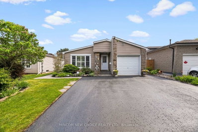 6-bed Detached House · 5 Bolland Cres