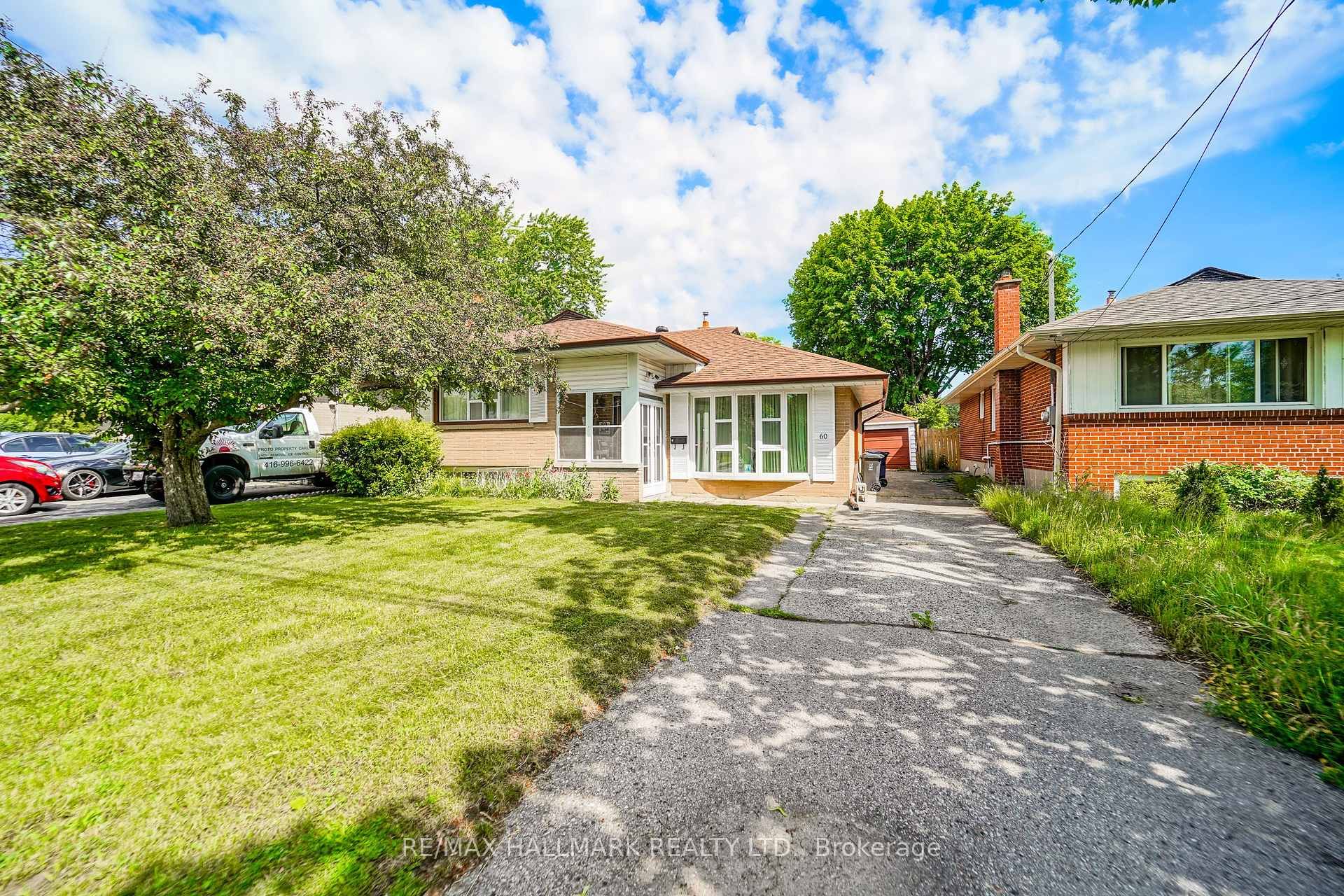 60 Vradenberg Drive