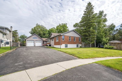 956 Bayshore Court • Pickering, ON photo 2