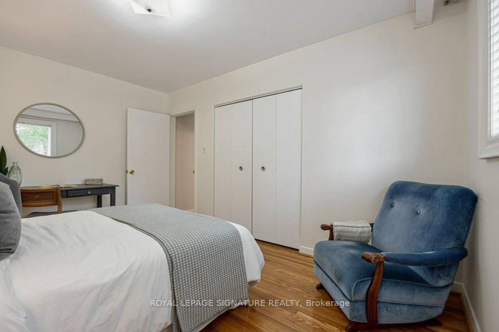 44 Rowallan Drive • Toronto, ON photo 17