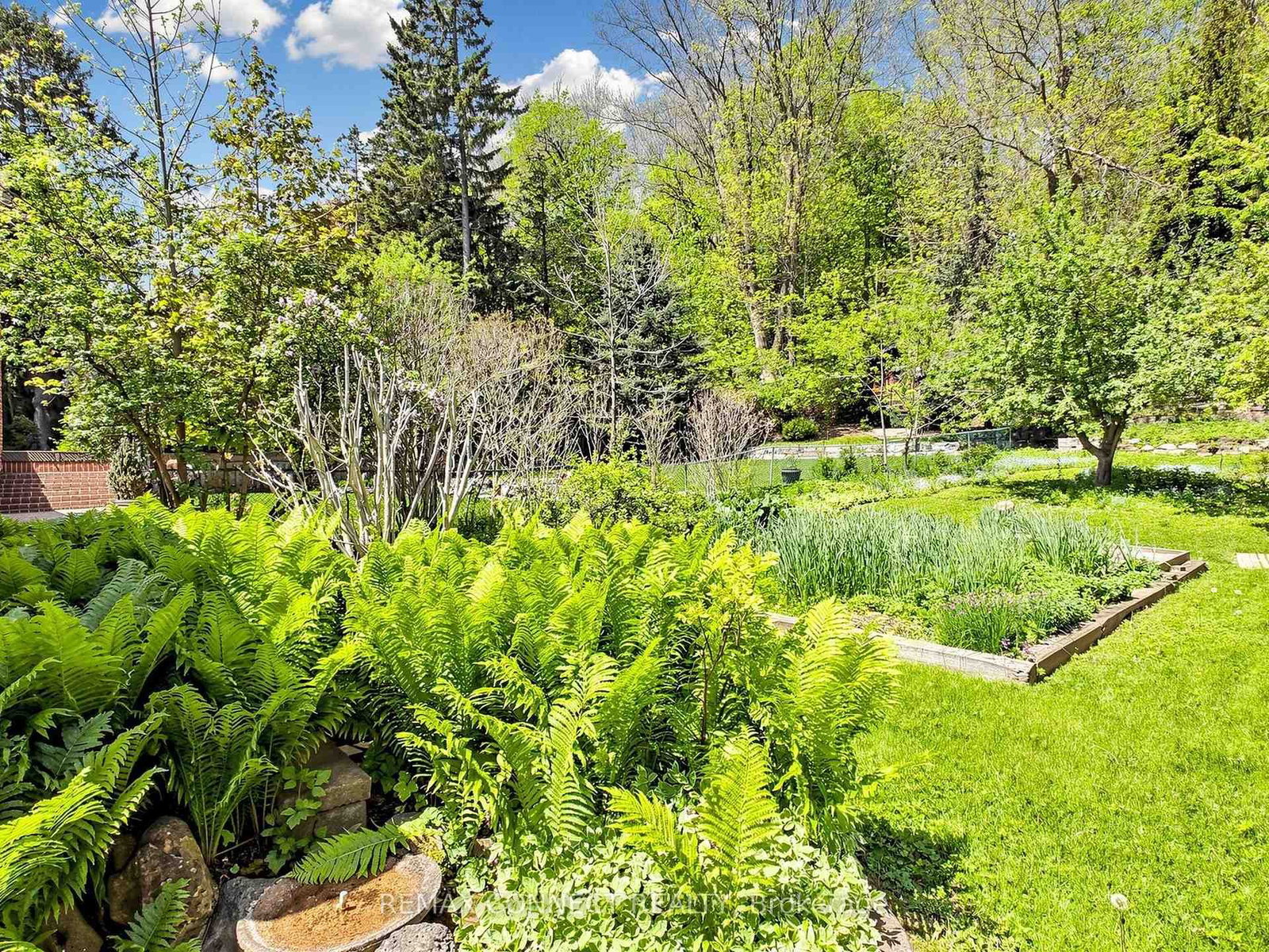 90 Sylvan Avenue • Toronto, ON photo 37