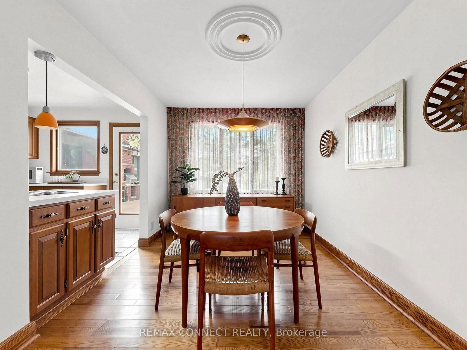 90 Sylvan Avenue • Toronto, ON photo 6