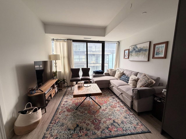 412 - 1604 Charles Street