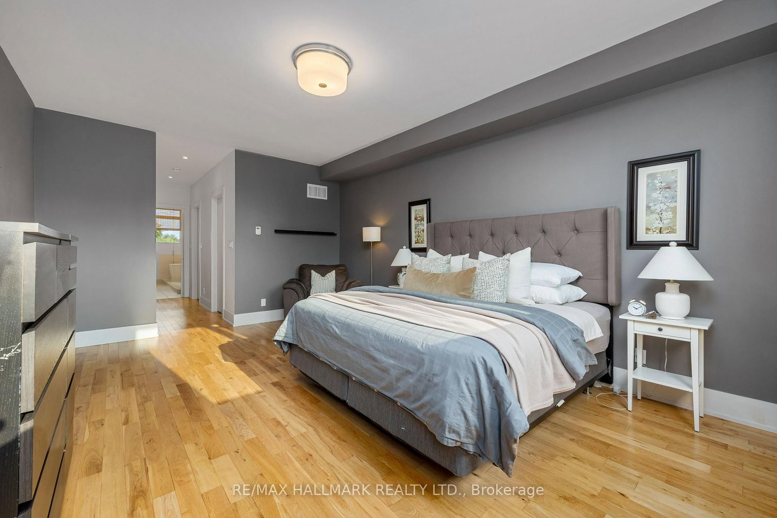 68 Boulton Avenue • Toronto, ON photo 13