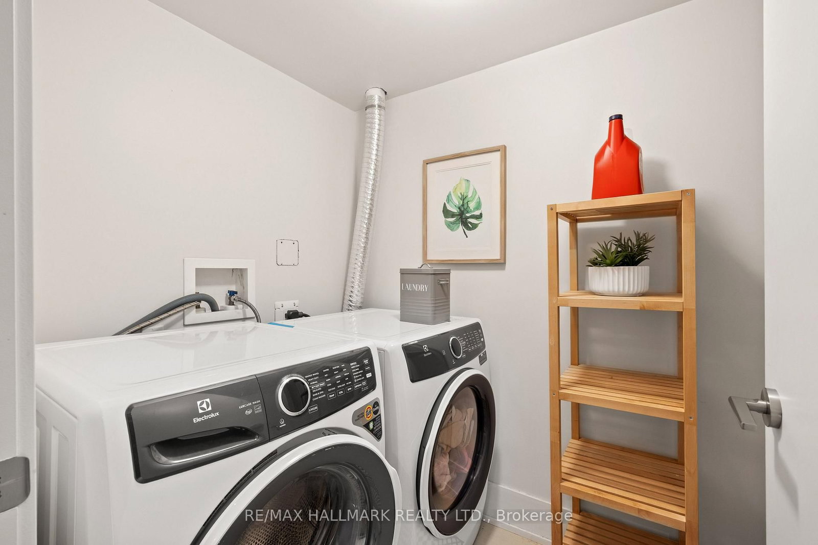 68 Boulton Avenue • Toronto, ON photo 31