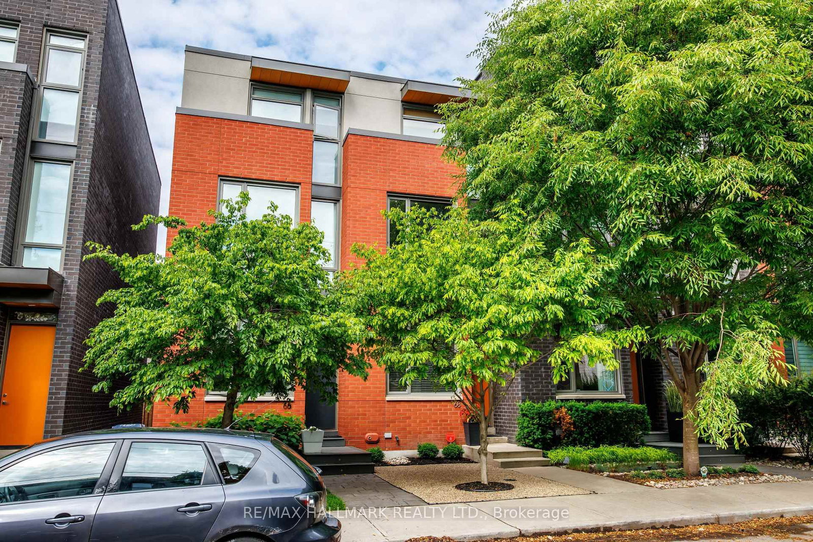 68 Boulton Avenue • Toronto, ON photo 37