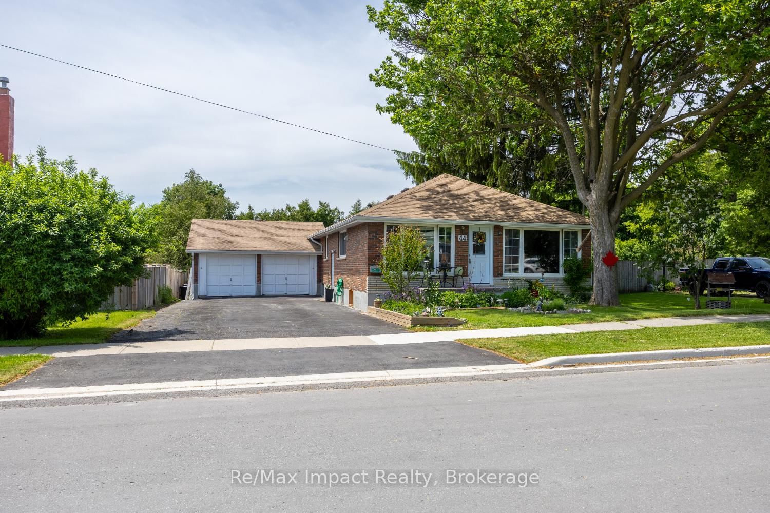 44 Brown Street • Clarington, ON photo 1