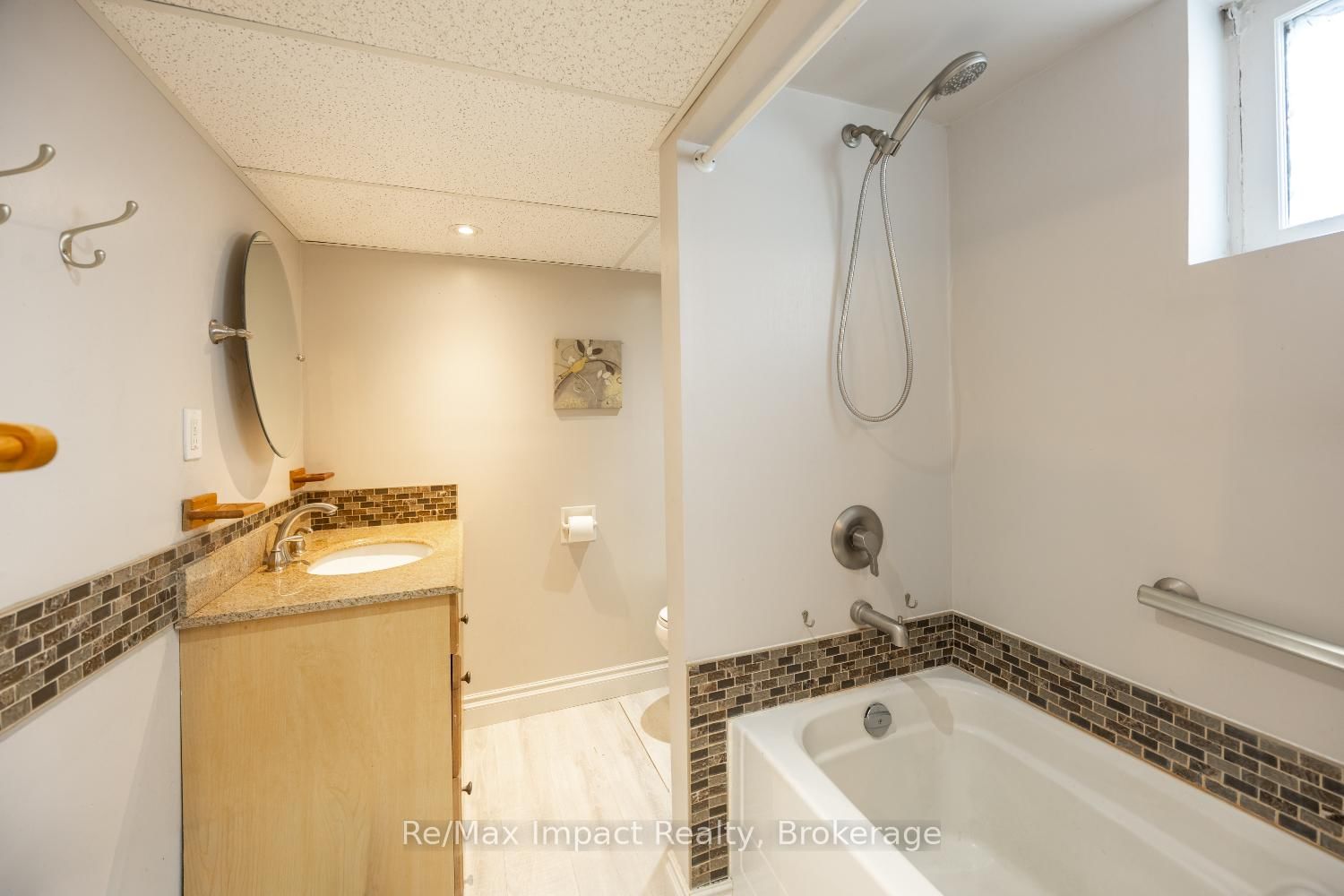 44 Brown Street • Clarington, ON photo 24