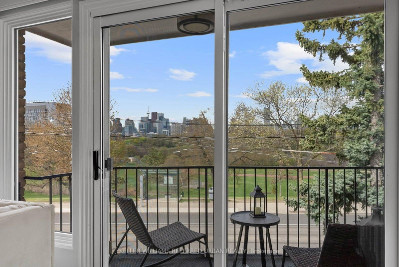 4 - 2 Withrow Avenue