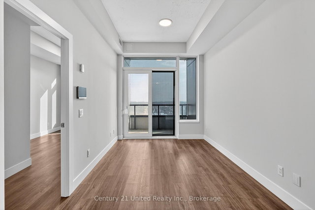 1306 - 80 Bond Street E