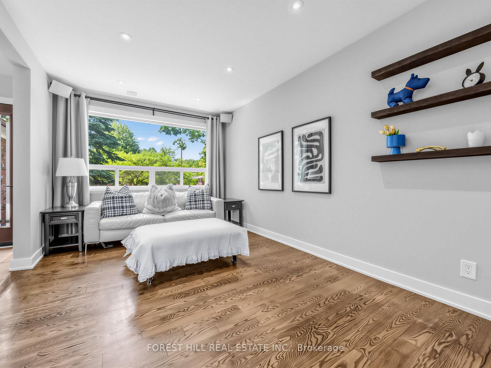 72 Woodgarden Crescent, Toronto, ON, photo 5