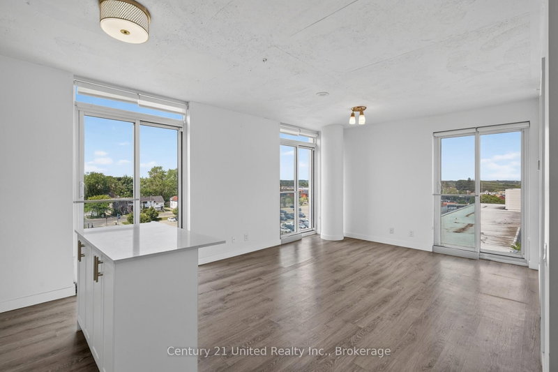 home for lease on 606-100 Bond Street E